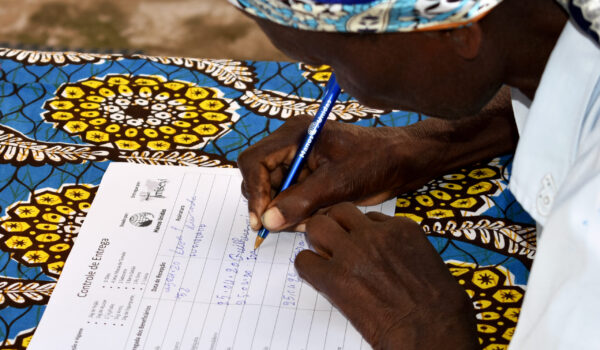 MANOS UNIDAS dia de la mujer