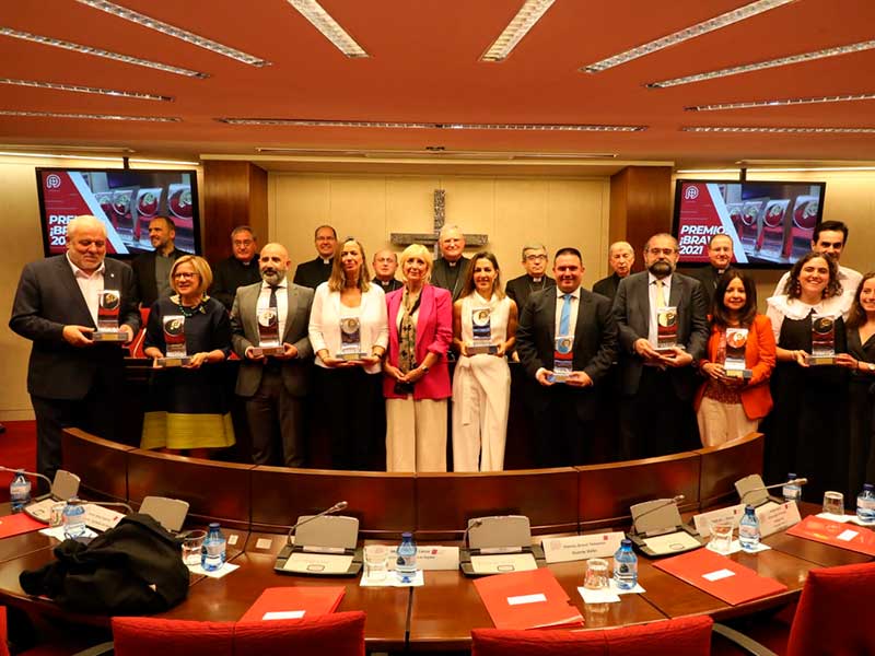 medios iglesia bravo premios