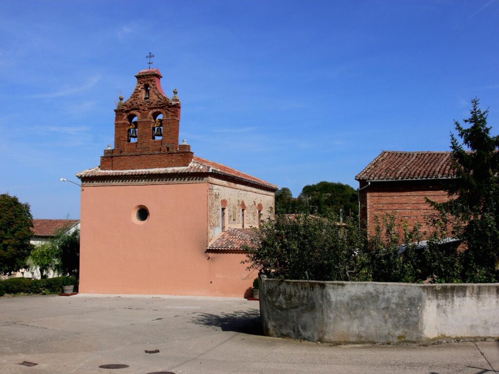 gallinero rioja iglesia