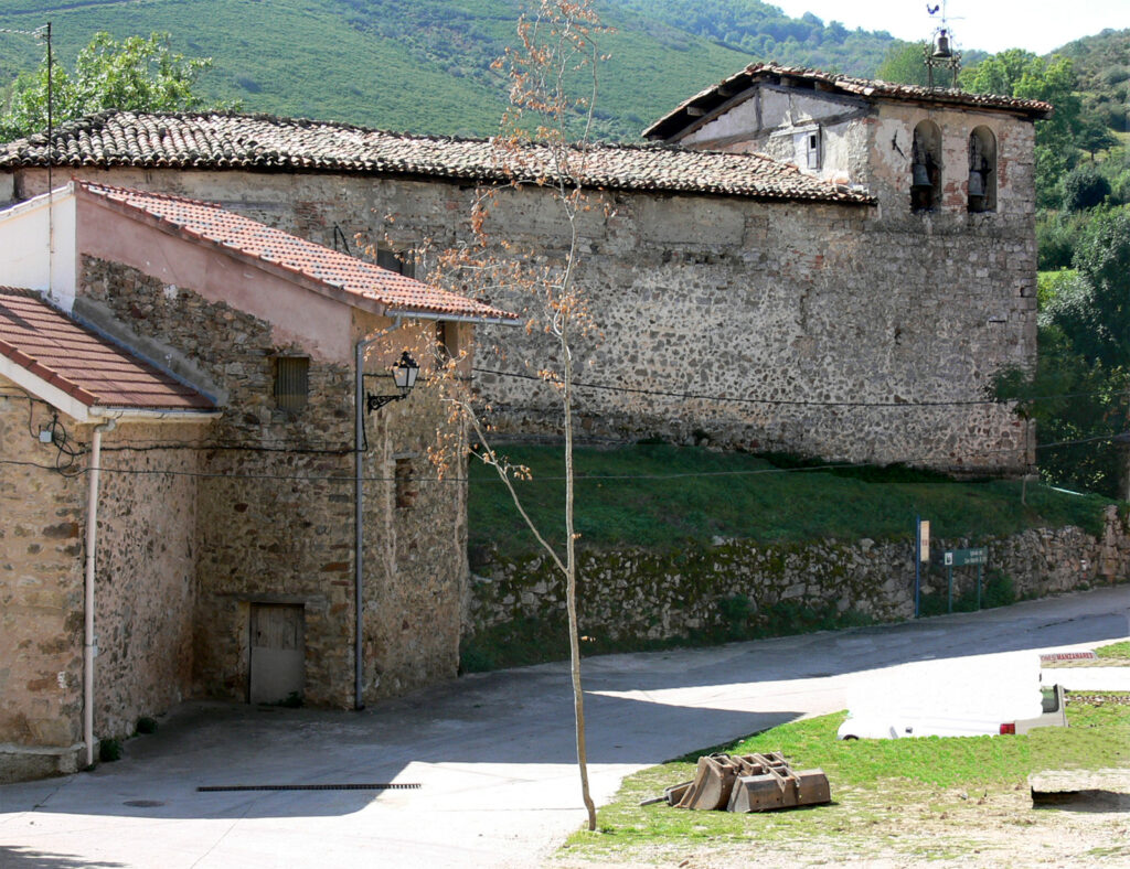 pazuengos iglesia