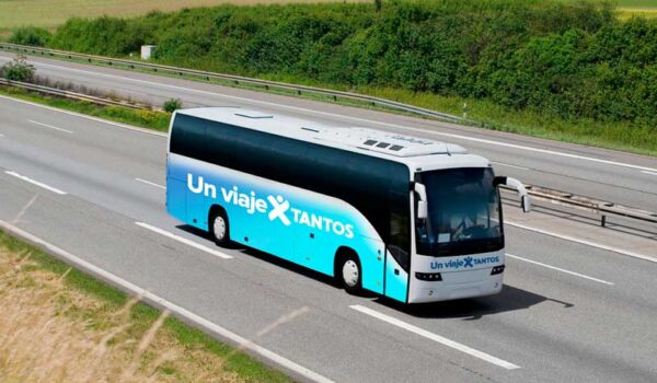 Autobus viaje xtantos obispo santos montoya torres calahorra la calzada logroño iglesiaenlarioja